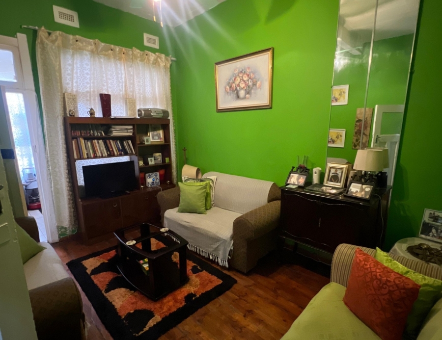 1 Bedroom Property for Sale in Quigney Eastern Cape